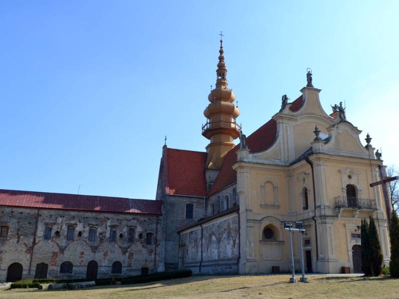 Klasztor pocysterski w Koprzywnicy